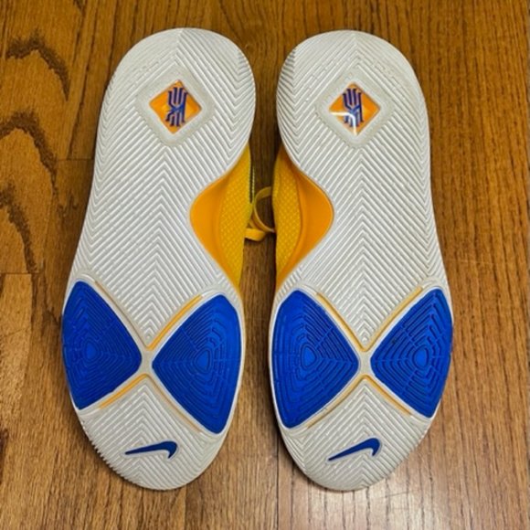 NIKE: (859466-791) KYRIE 3 GS 'MAC AND CHEESE'-SIZE 6.5Y **FANTASTIC CONDITION** - Picture 7 of 11